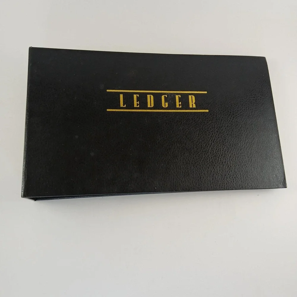 Ledger Outfit vintage ledger